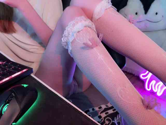 Alisa-Cheshirovna webcam