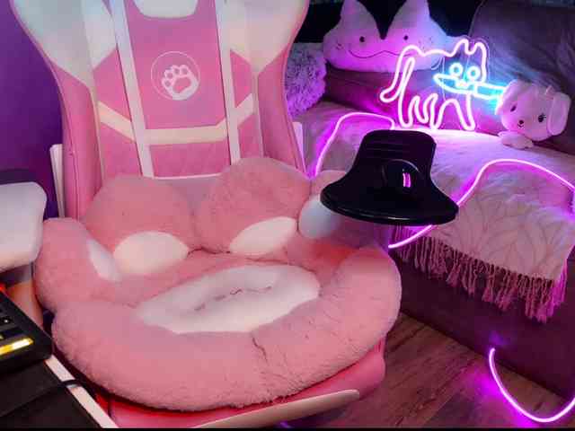 Alisa-Cheshirovna webcam