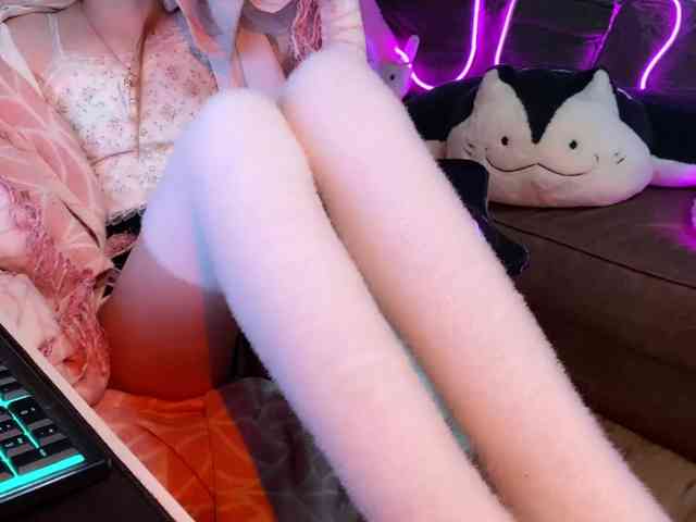 Alisa-Cheshirovna webcam