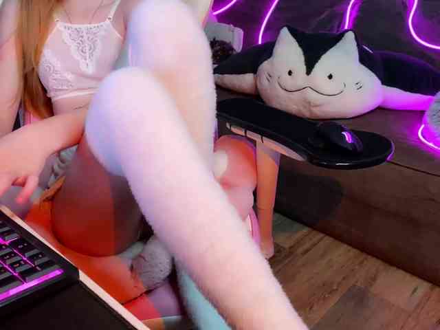 Alisa-Cheshirovna webcam