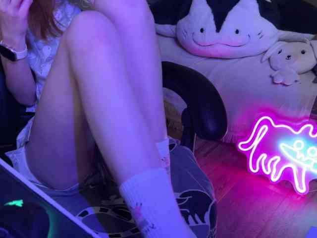 Alisa-Cheshirovna webcam