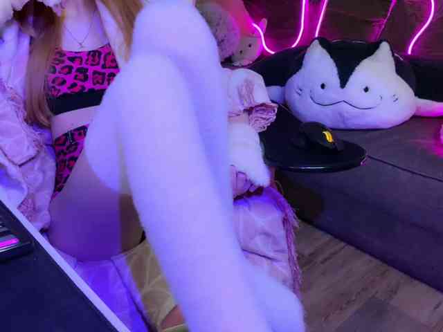 Alisa-Cheshirovna webcam