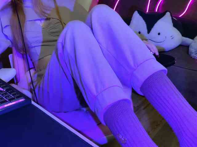 Alisa-Cheshirovna webcam