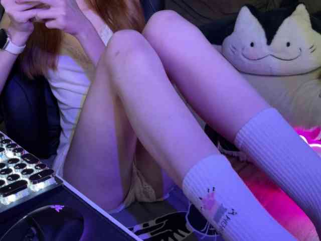 Alisa-Cheshirovna webcam