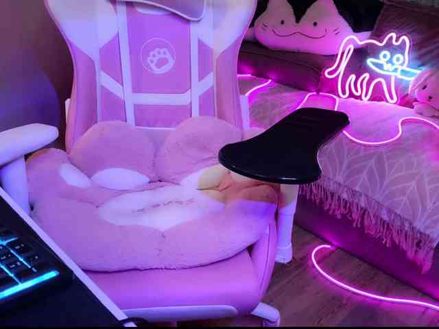 Alisa-Cheshirovna Alisa-Cheshirovna