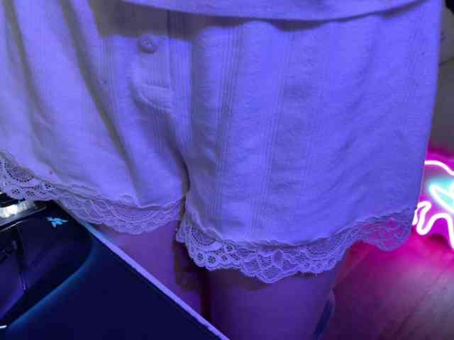 Alisa-Cheshirovna webcam