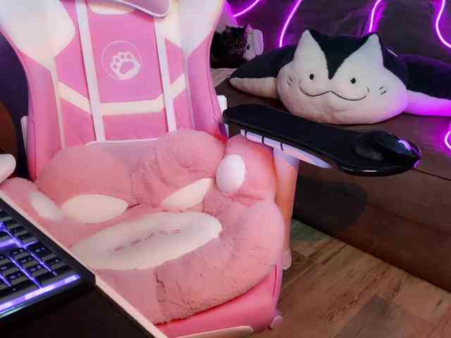 Alisa-Cheshirovna webcam