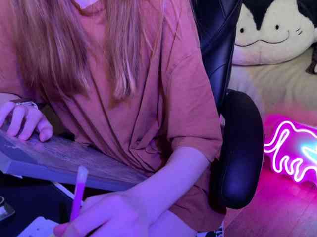 online live show Alisa-Cheshirovna