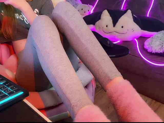 Alisa-Cheshirovna webcam