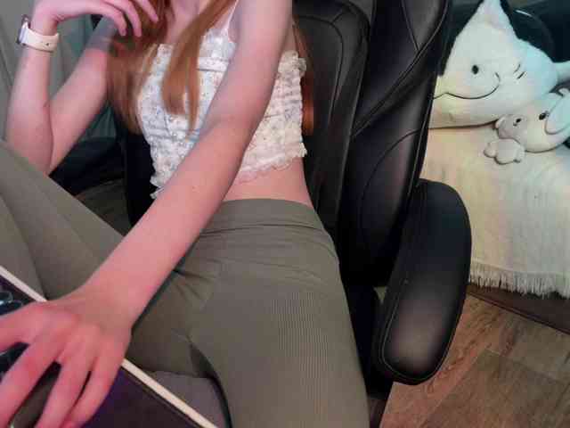 Alisa-Cheshirovna webcam