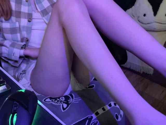 Alisa-Cheshirovna webcam