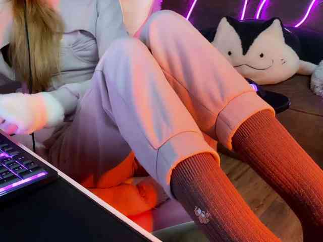 Alisa-Cheshirovna webcam