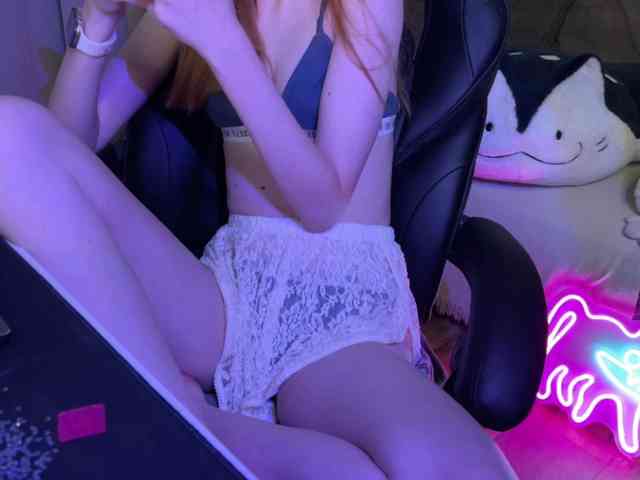 Alisa-Cheshirovna webcam
