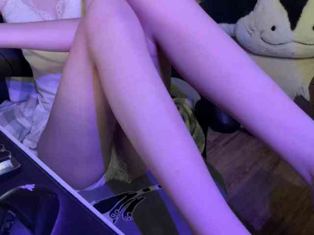 Alisa-Cheshirovna webcam