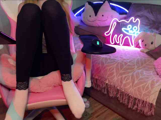 Alisa-Cheshirovna webcam
