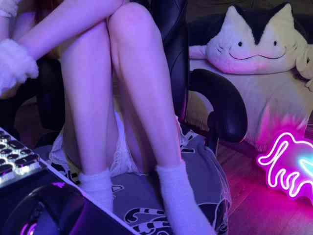 Alisa-Cheshirovna webcam
