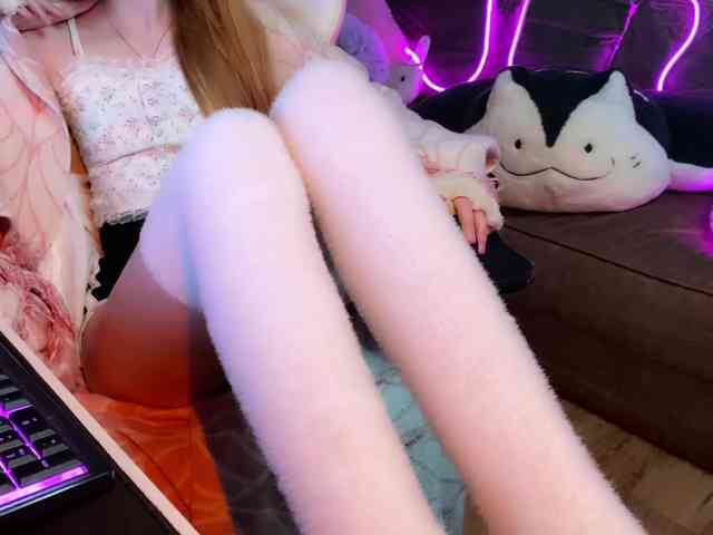 Alisa-Cheshirovna webcam