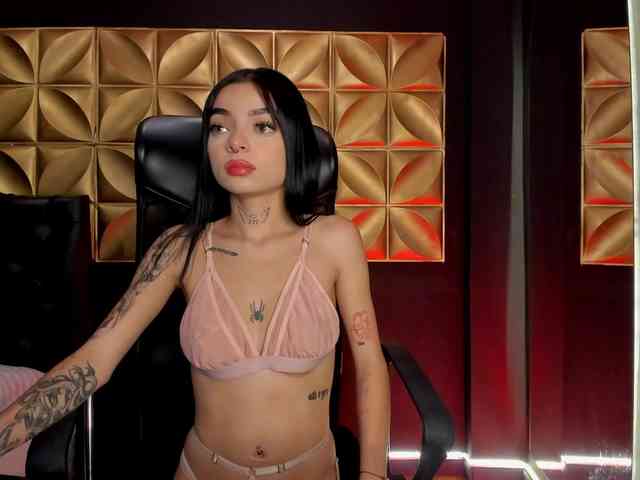 Scarlettvelvet webcam