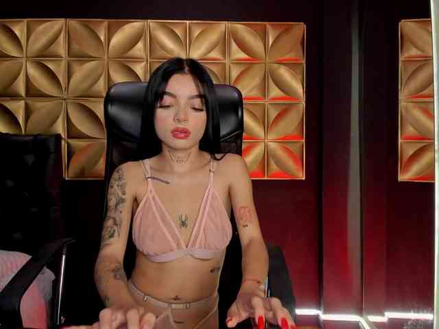 Scarlettvelvet webcam