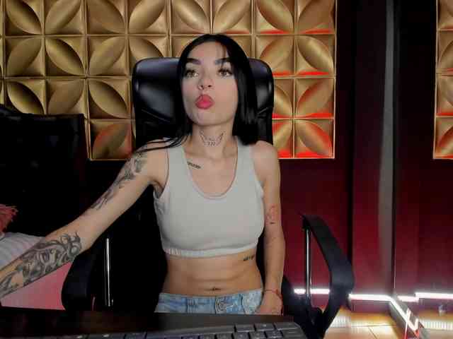 Scarlettvelvet webcam