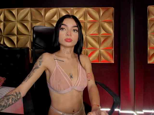 Scarlettvelvet webcam