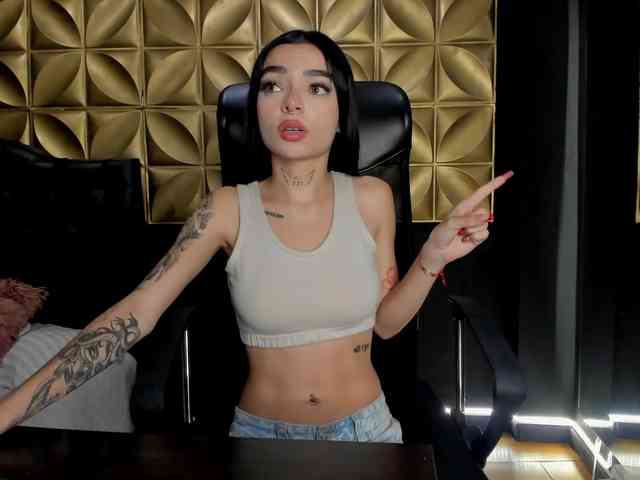 Scarlettvelvet webcam