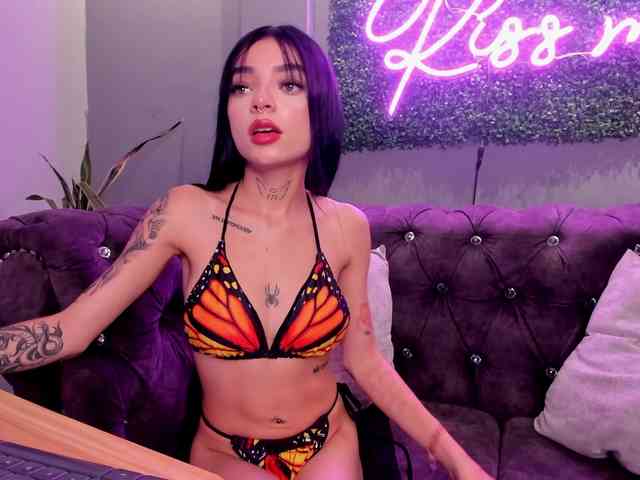 Scarlettvelvet webcam