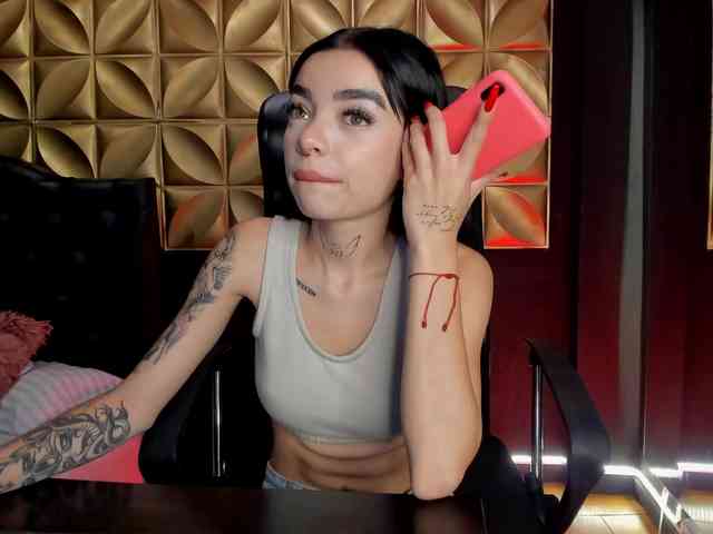 Scarlettvelvet webcam