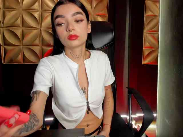 Scarlettvelvet webcam