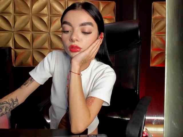 Scarlettvelvet webcam