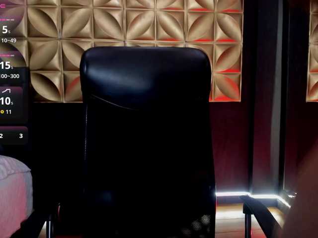 miacollins cam belle