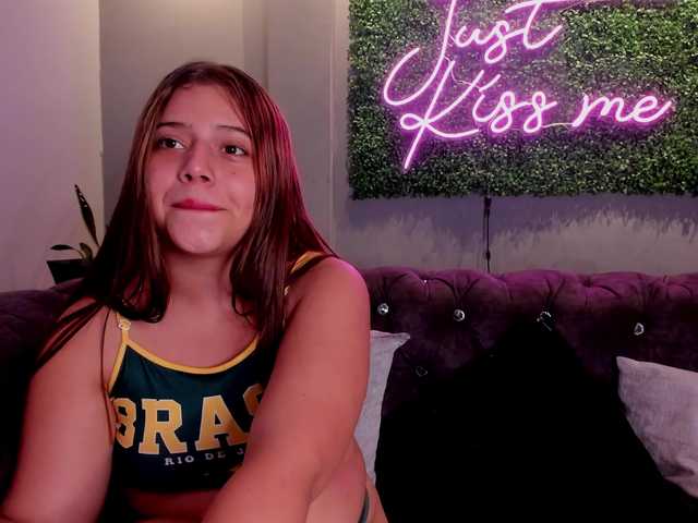 miacollins cam belle