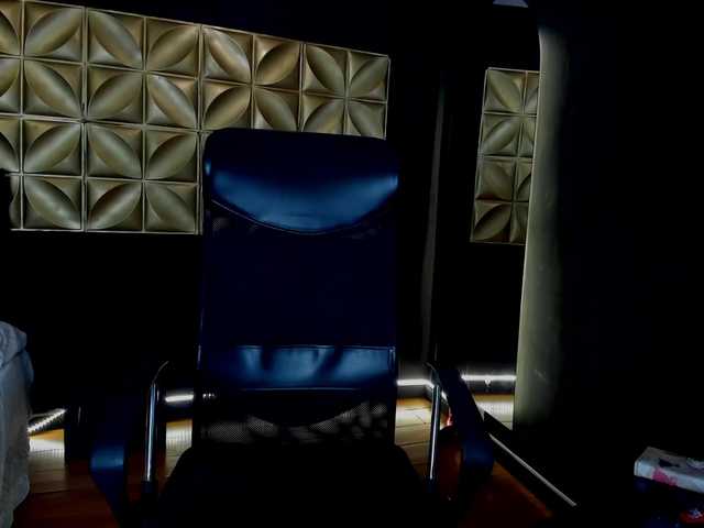  miacollins chat room