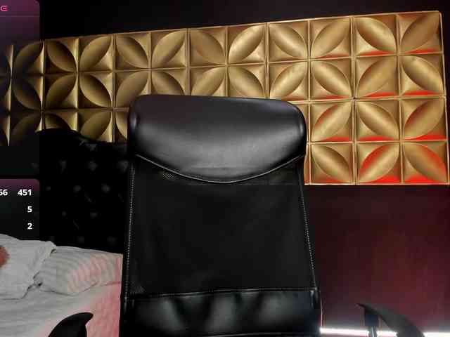 miacollins miacollins