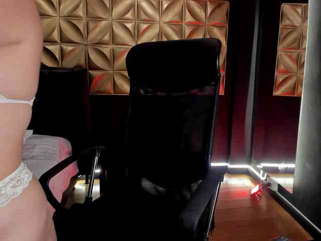 miacollins miacollins