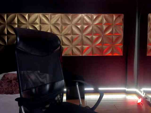 miacollins miacollins