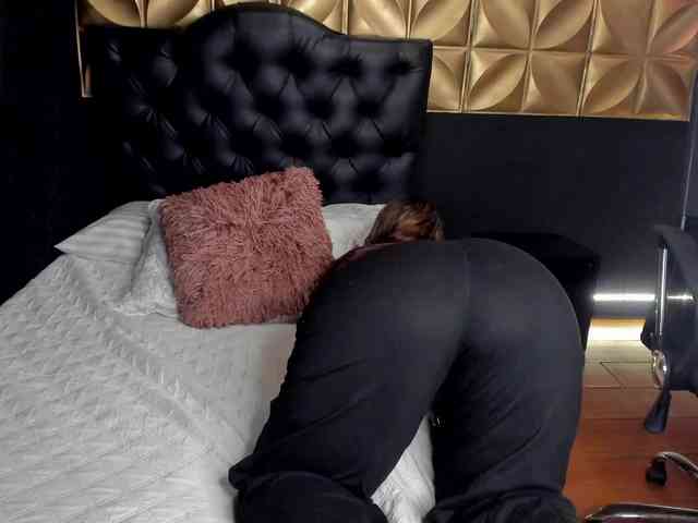 miacollins miacollins