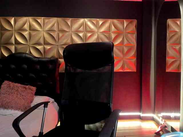 miacollins miacollins