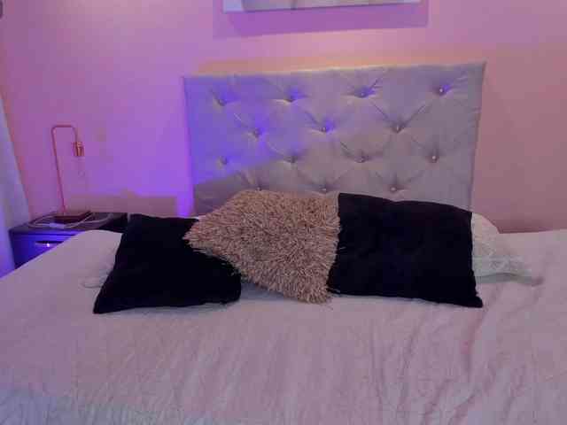 miacollins miacollins