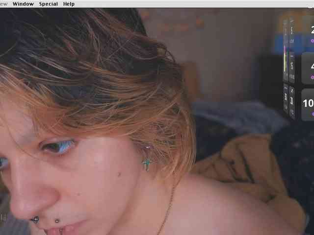 kryptosworld Live Webcam on BongaCams