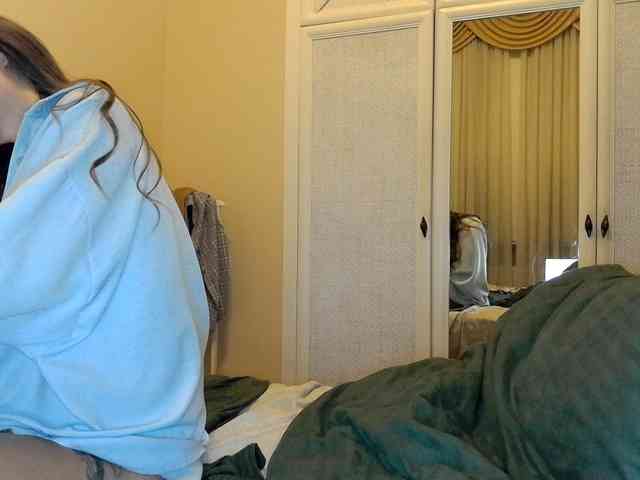 AleksisFox webcam