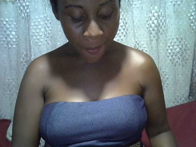 LatishaForYou webcam bongacams model stream image