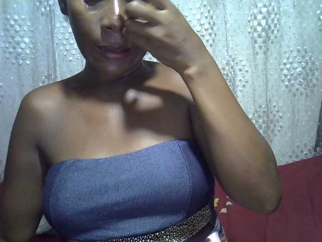  LatishaForYou chat room