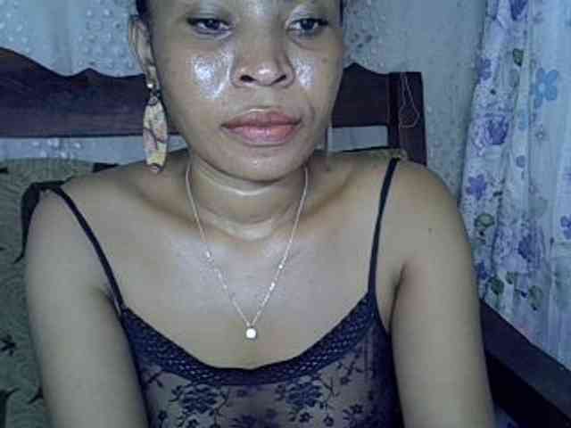 LatishaForYou webcam