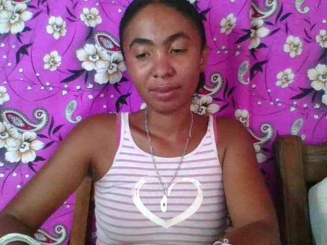 LatishaForYou webcam