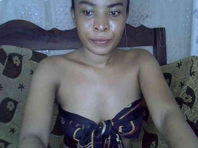 LatishaForYou webcam