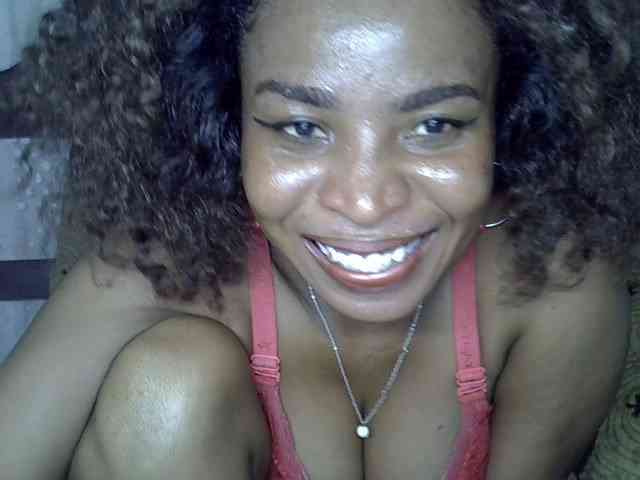 LatishaForYou webcam