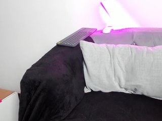 ValkiriaContee Porn Show