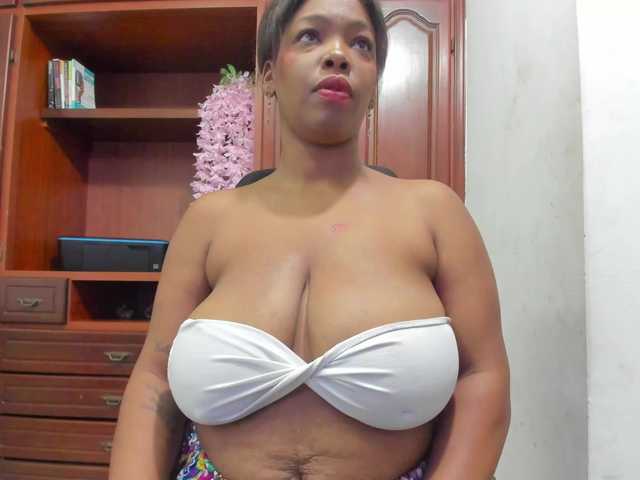 ValkiriaContee's BongaCams show and profile