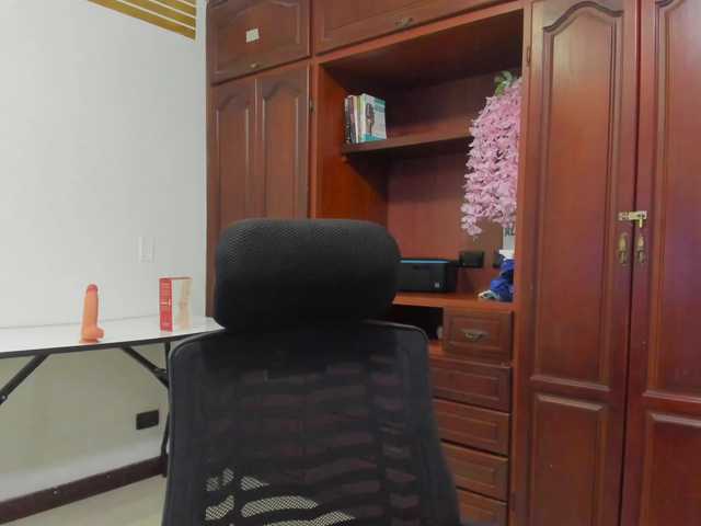 ValkiriaContee's BongaCams show and profile